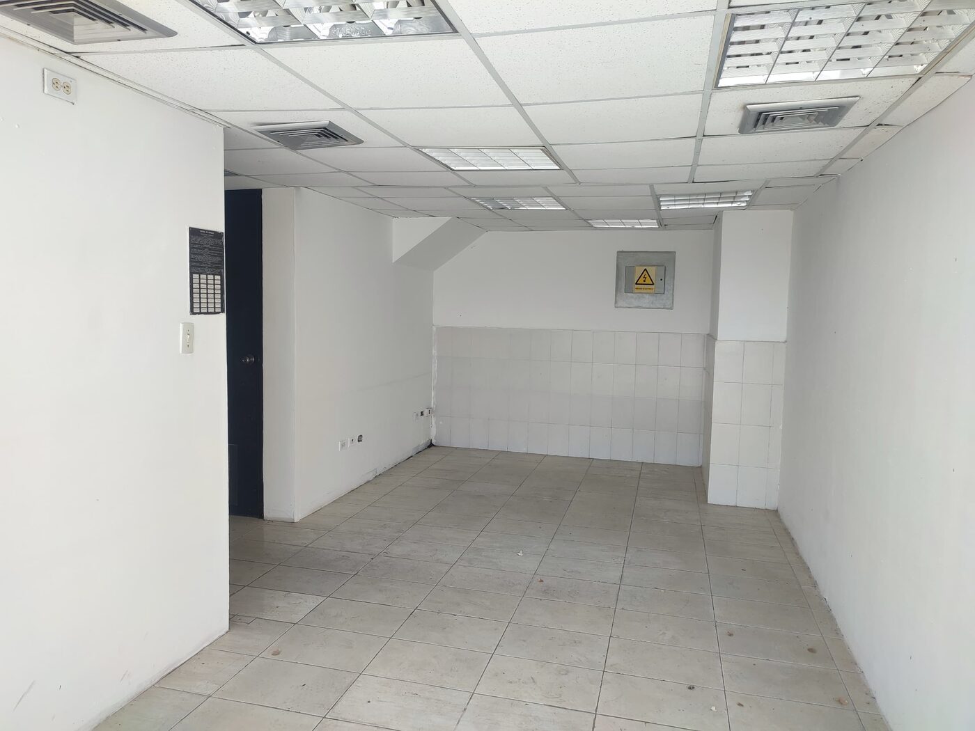 La zona de servicio, con el tablero eléctrico