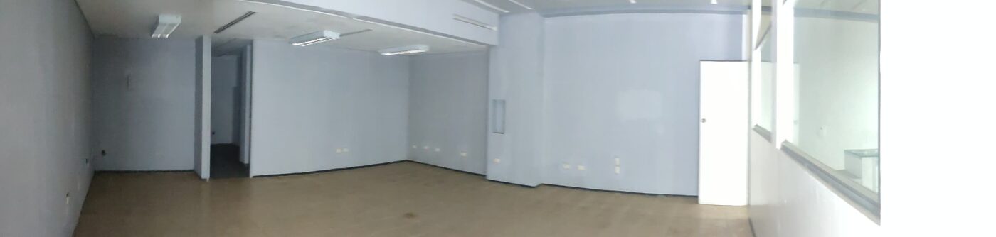 El salón grande del fondo, diáfano